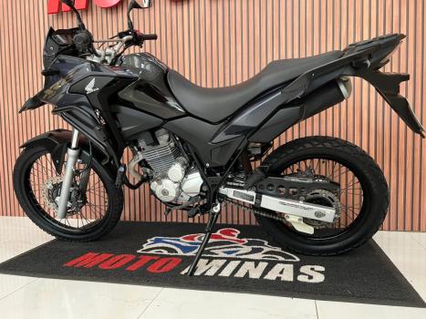 HONDA XRE 300 ABS, Foto 1