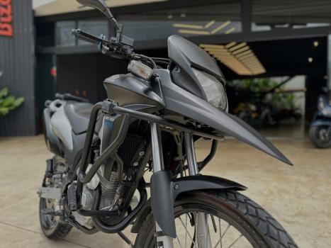 HONDA XRE 300 ABS, Foto 2