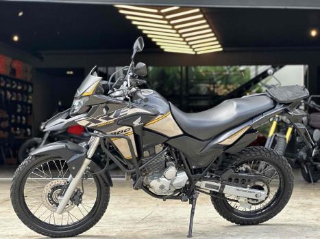 HONDA XRE 300 ADVENTURE, Foto 5