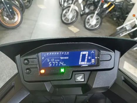 HONDA XRE 300 ADVENTURE, Foto 7