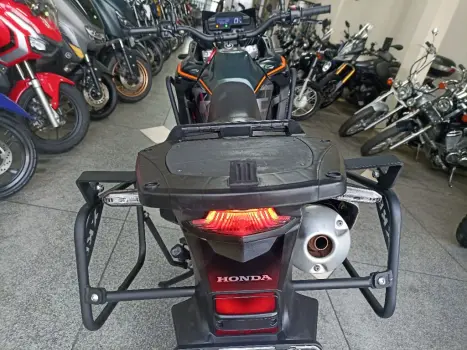 HONDA XRE 300 ADVENTURE, Foto 10