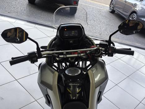 HONDA XRE 300 ADVENTURE, Foto 9