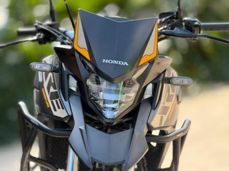 HONDA XRE 300 ADVENTURE, Foto 4