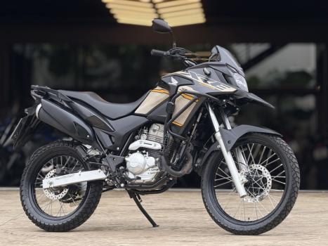 HONDA XRE 300 ADVENTURE, Foto 3