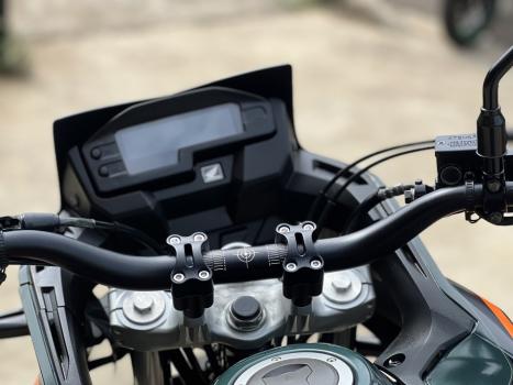 HONDA XRE 300 ADVENTURE, Foto 13