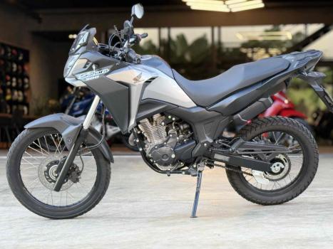 HONDA XRE 300 Sahara ADVENTURE, Foto 2