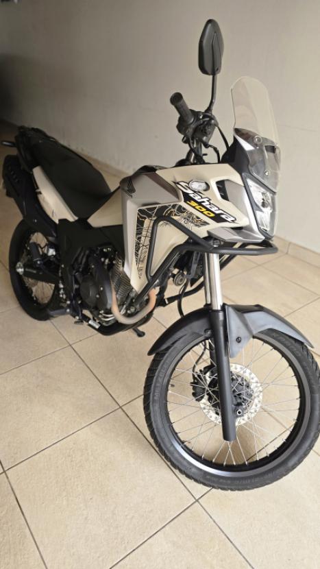 HONDA XRE 300 Sahara ADVENTURE, Foto 1