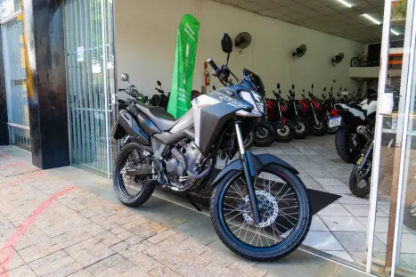 HONDA XRE 300 Sahara , Foto 1