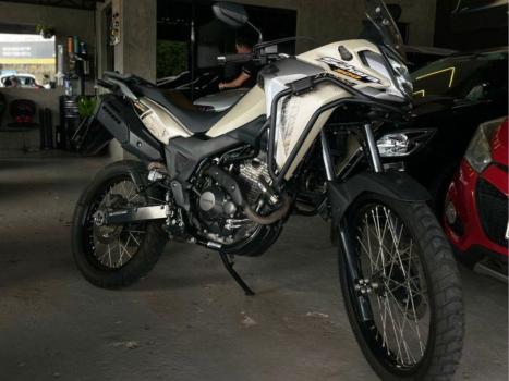 HONDA XRE 300 Sahara ADVENTURE, Foto 1