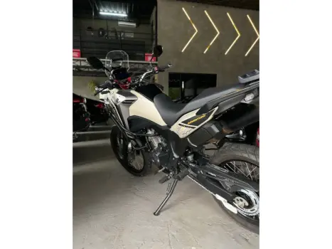 HONDA XRE 300 Sahara ADVENTURE, Foto 6