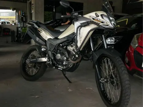HONDA XRE 300 Sahara ADVENTURE, Foto 1