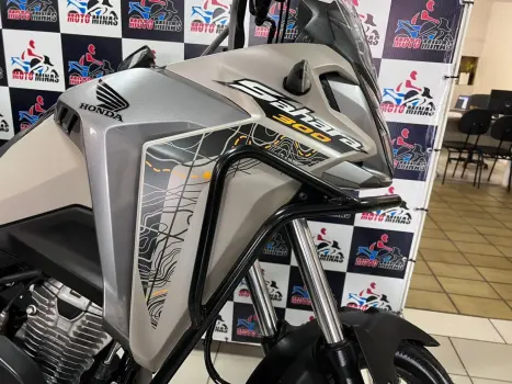 HONDA XRE 300 Sahara ADVENTURE, Foto 8