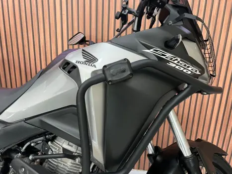 HONDA XRE 300 Sahara ADVENTURE, Foto 13