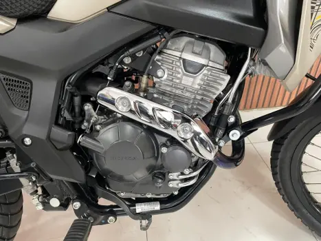 HONDA XRE 300 Sahara ADVENTURE, Foto 10