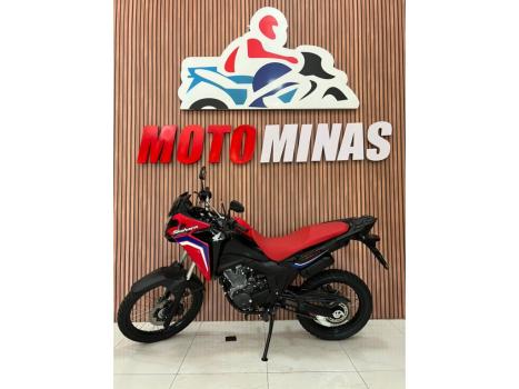 HONDA XRE 300 Sahara RALLYE, Foto 2