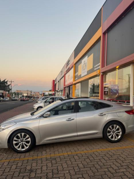 HYUNDAI Azera 3.0 V6 24V GLS AUTOM�TICO, Foto 2
