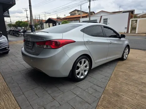 HYUNDAI Elantra 1.8 16V 4P, Foto 4