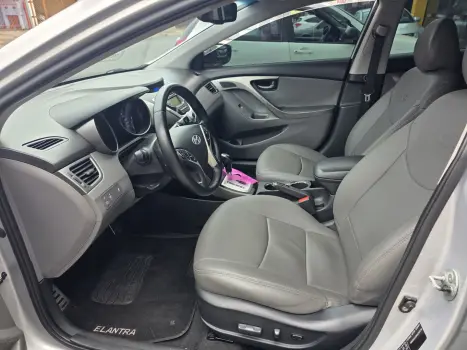 HYUNDAI Elantra 1.8 16V 4P, Foto 12