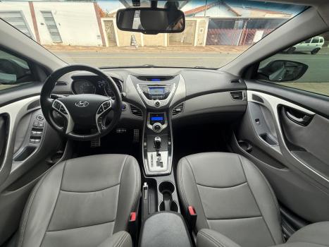 HYUNDAI Elantra 1.8 16V 4P, Foto 8