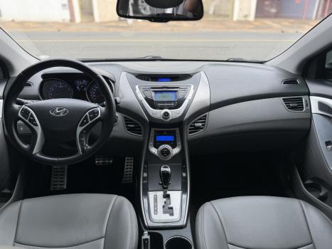 HYUNDAI Elantra 1.8 16V 4P, Foto 9