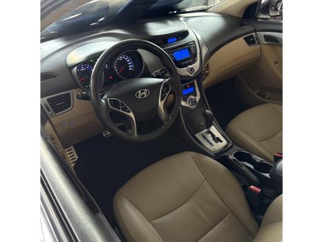 HYUNDAI Elantra 1.8 16V 4P, Foto 9