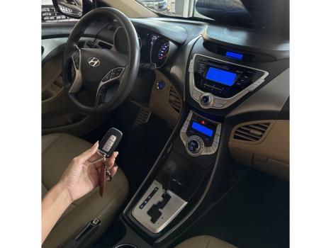 HYUNDAI Elantra 1.8 16V 4P, Foto 12