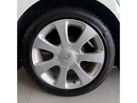HYUNDAI Elantra 1.8 16V 4P, Foto 15