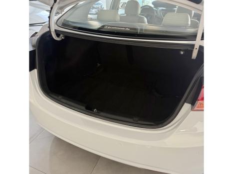 HYUNDAI Elantra 1.8 16V 4P, Foto 19