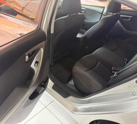 HYUNDAI Elantra 1.8 16V 4P GLS AUTOM�TICO, Foto 8