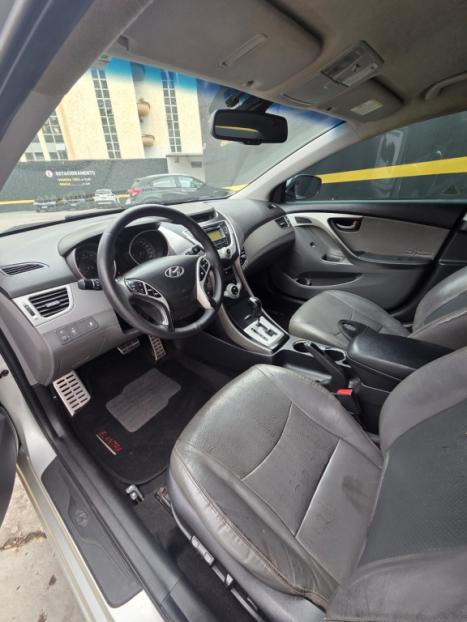 HYUNDAI Elantra 1.8 16V 4P GLS AUTOMÁTICO, Foto 9