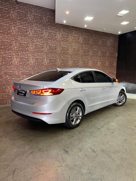 HYUNDAI Elantra 2.0 16V 4P FLEX SPECIAL EDITION AUTOMTICO, Foto 3