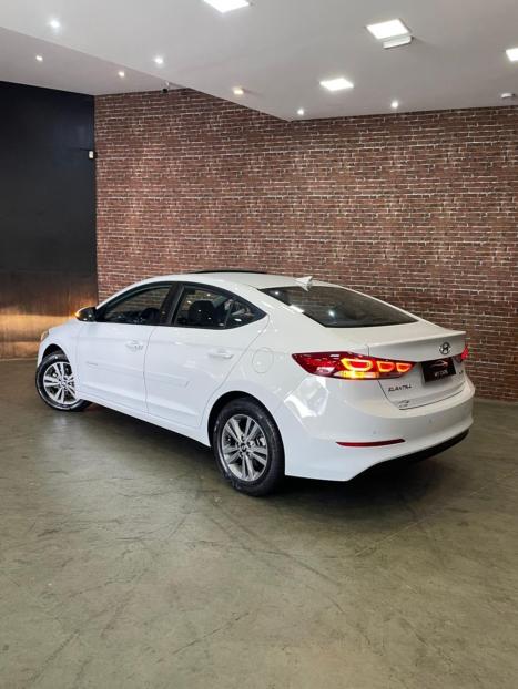 HYUNDAI Elantra 2.0 16V 4P FLEX SPECIAL EDITION AUTOMTICO, Foto 4