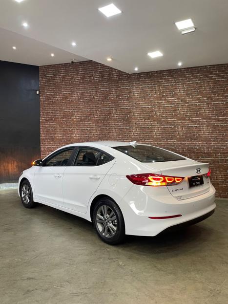HYUNDAI Elantra 2.0 16V 4P FLEX SPECIAL EDITION AUTOM�TICO, Foto 3
