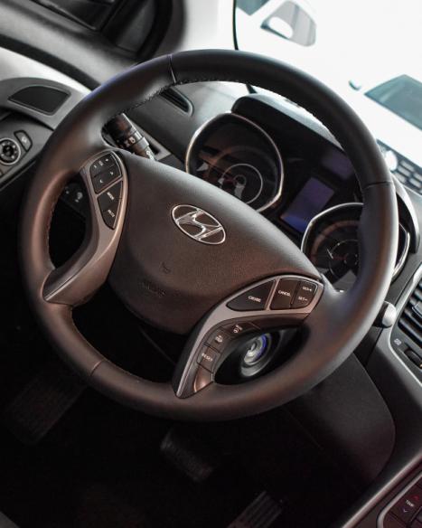 HYUNDAI Elantra 2.0 16V 4P FLEX GLS AUTOM�TICO, Foto 12