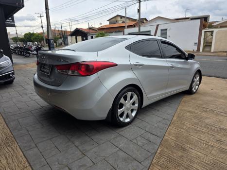 HYUNDAI Elantra , Foto 4