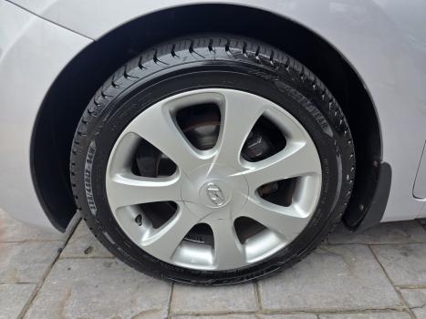 HYUNDAI Elantra , Foto 7