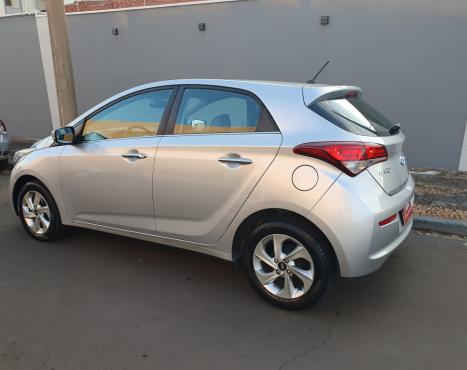 HYUNDAI HB 20 Hatch 1.6 16V 4P PREMIUM FLEX AUTOM�TICO, Foto 3