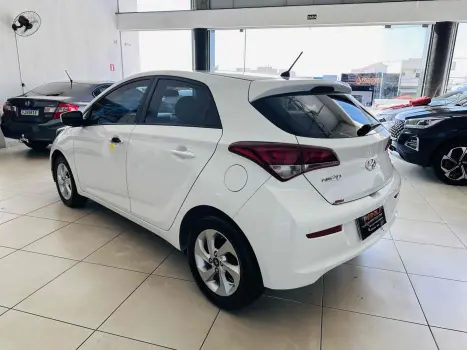 HYUNDAI HB 20 Hatch 1.6 16V 4P FLEX COMFORT PLUS, Foto 6