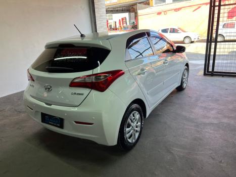 HYUNDAI HB 20 Hatch 1.6 16V 4P FLEX COMFORT PLUS, Foto 4