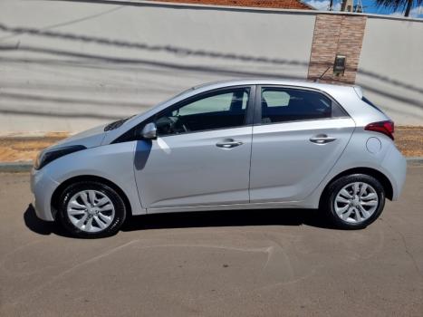 HYUNDAI HB 20 Hatch 1.6 16V 4P FLEX COMFORT PLUS AUTOMTICO, Foto 2