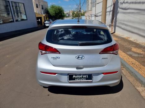HYUNDAI HB 20 Hatch 1.6 16V 4P FLEX COMFORT PLUS AUTOMTICO, Foto 3