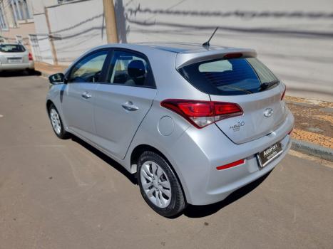 HYUNDAI HB 20 Hatch 1.6 16V 4P FLEX COMFORT PLUS AUTOMTICO, Foto 4