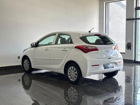 HYUNDAI HB 20 Hatch 1.0 12V 4P FLEX COMFORT, Foto 4