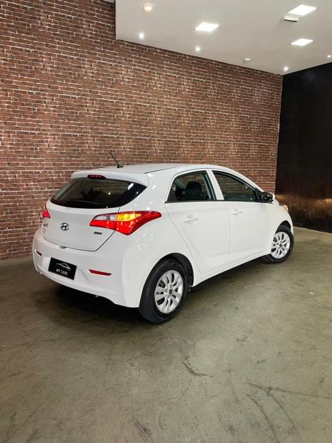 HYUNDAI HB 20 Hatch 1.0 12V 4P FLEX COMFORT PLUS, Foto 4