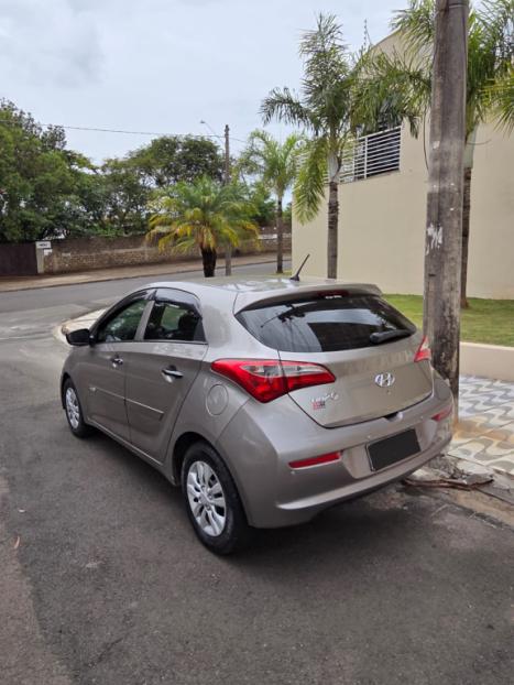 HYUNDAI HB 20 Hatch 1.0 12V 4P FLEX COMFORT PLUS, Foto 4