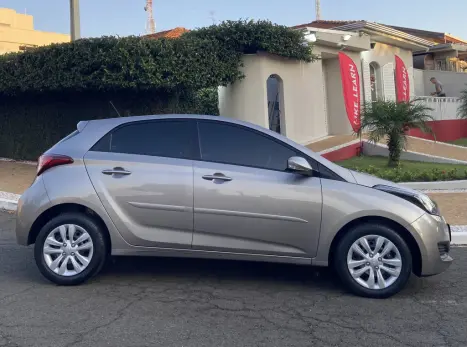 HYUNDAI HB 20 Hatch 1.6 16V 4P FLEX COMFORT PLUS AUTOMTICO, Foto 2