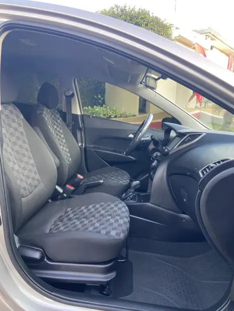 HYUNDAI HB 20 Hatch 1.6 16V 4P FLEX COMFORT PLUS AUTOMTICO, Foto 9