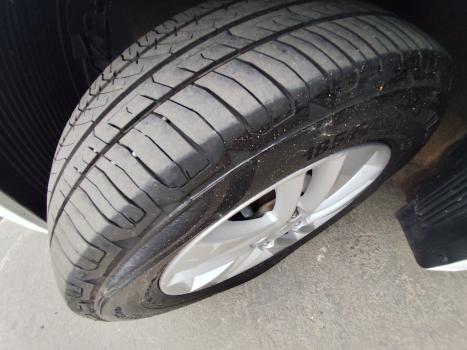 HYUNDAI HB 20 Hatch 1.6 16V 4P PREMIUM FLEX AUTOMTICO, Foto 16