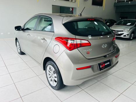 HYUNDAI HB 20 Hatch 1.6 16V 4P FLEX COMFORT PLUS AUTOM�TICO, Foto 7