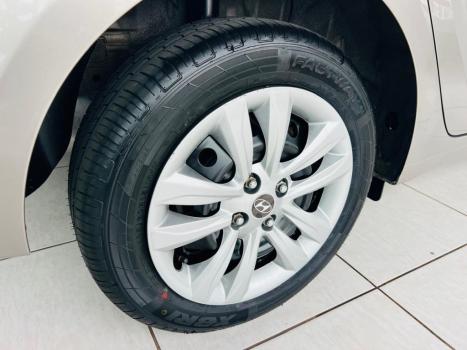 HYUNDAI HB 20 Hatch 1.6 16V 4P FLEX COMFORT PLUS AUTOM�TICO, Foto 22
